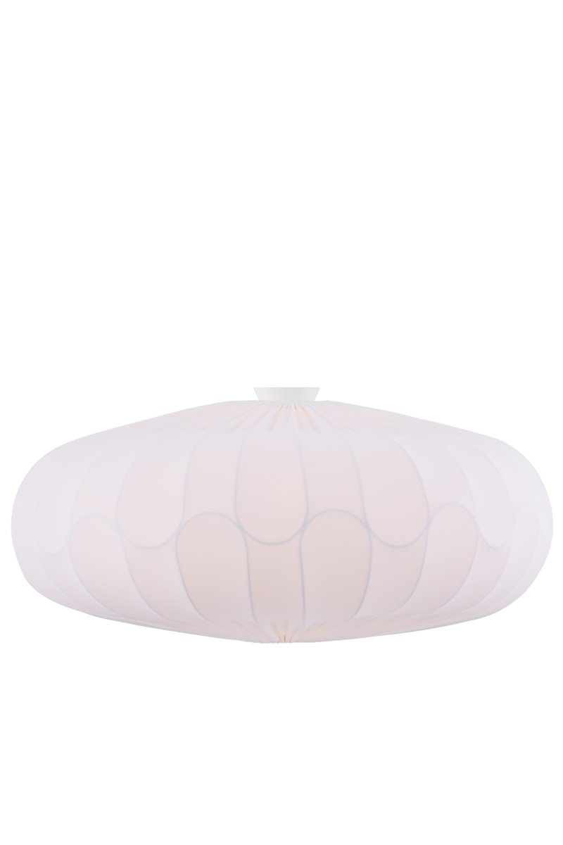 Bladverk Ø70 Hvit plafond Fra Globen Lighting - Lampens metallramme er formet som blader som er lappet sammen, noe som skaper en unik og naturlig estetikk.