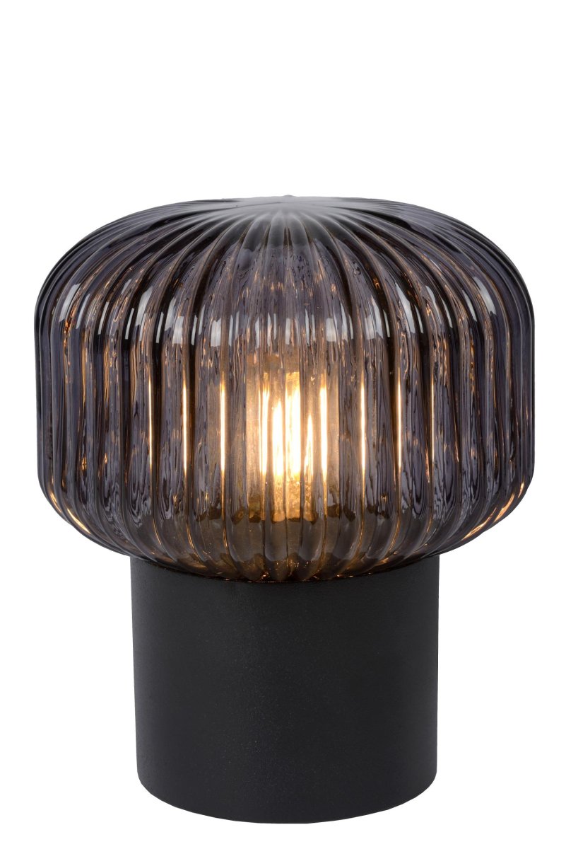 Jany 18cm Svart bordlampe Fra Lucide - Den metalliske basen er en helt glatt sylinder, mens glasset rundt lyskilden er alt annet enn flatt.