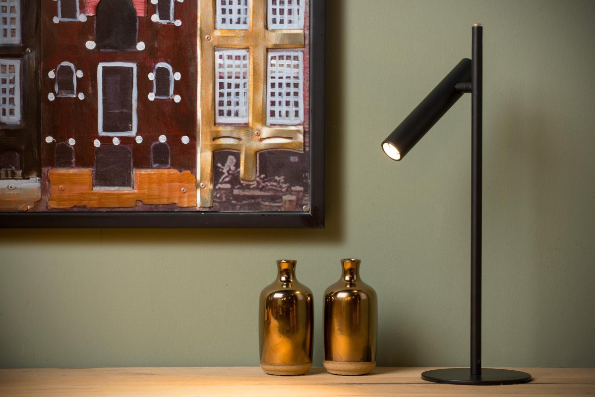 Philon 42cm Svart skrivebordslampe Fra Lucide - Er lysstyrken for sterk kan du enkelt justere den med berøringsdimmeren som er integrert i armaturen.