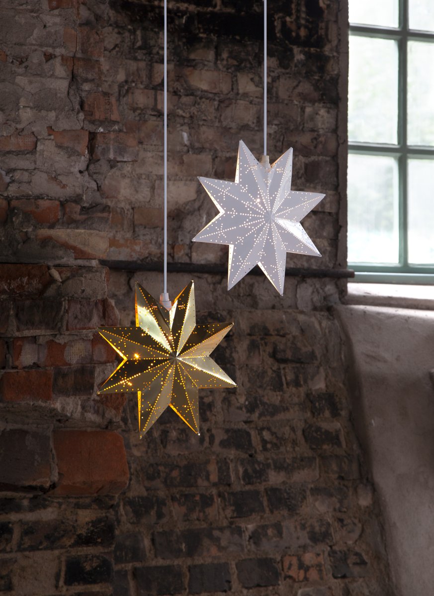 Classic Ø28 Hvit Fra Star Trading - Herlige adventsstjerner som sprer herlig julestemning i huset.