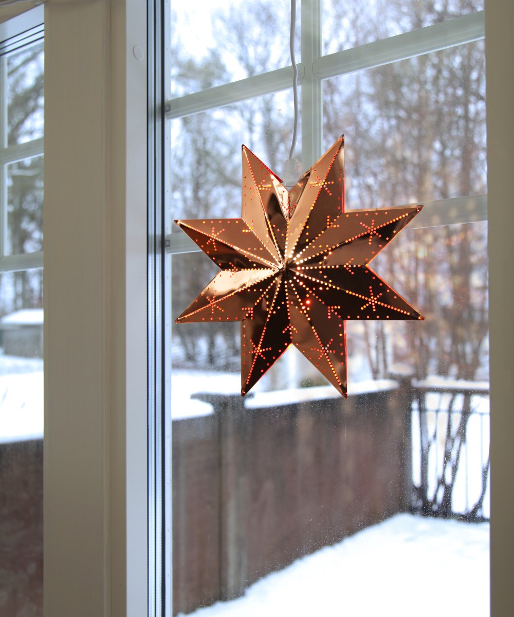 Classic Ø28 Kopper Fra Star Trading - Herlige adventsstjerner som sprer herlig julestemning i huset.