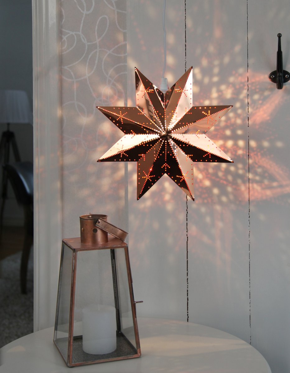 Classic Ø28 Kopper Fra Star Trading - Herlige adventsstjerner som sprer herlig julestemning i huset.