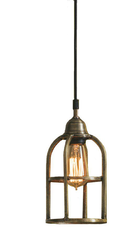 Boston Ø14 Gull vinduslampe Fra PR Home - Boston industrilampe for vinduer og tak i messingmetall 26cm i diameter.