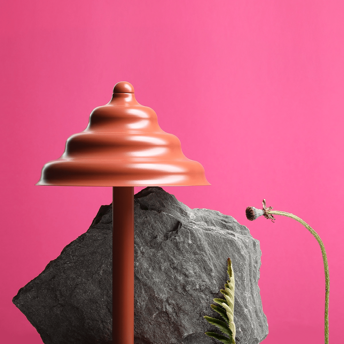 Wave 36cm Oransje bordlampe Fra Artera - Wave er en moderne bordlampe med retrodesign, som gjør den allsidig belysning og passer inn i ethvert hjem.
