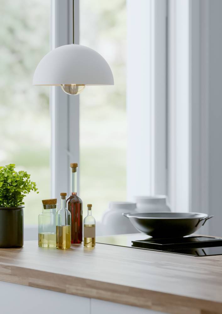 Gaetano Ø30 Hvit Taklampe Fra Eglo - Denne pendellampen er ideell for spisebord, kjøkken eller som en enkelt belysningsdetalj i stuer og soverom.