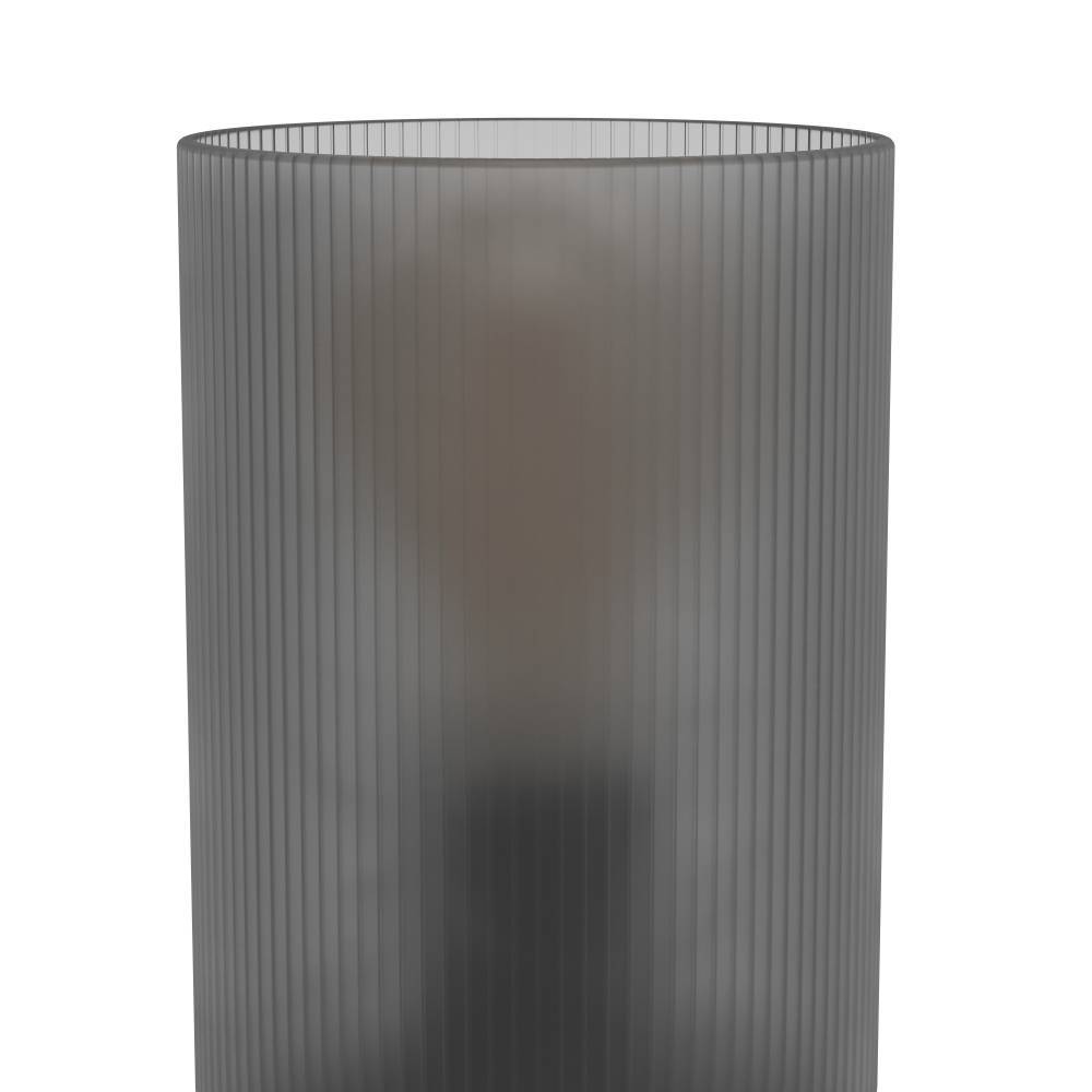 Colomera 20cm Svart bordlampe Fra Eglo - Det minimalistiske utseendet og den sofistikerte fargetonen gjør denne lampen til en tidløs interiørdetalj som passer i ethvert miljø.