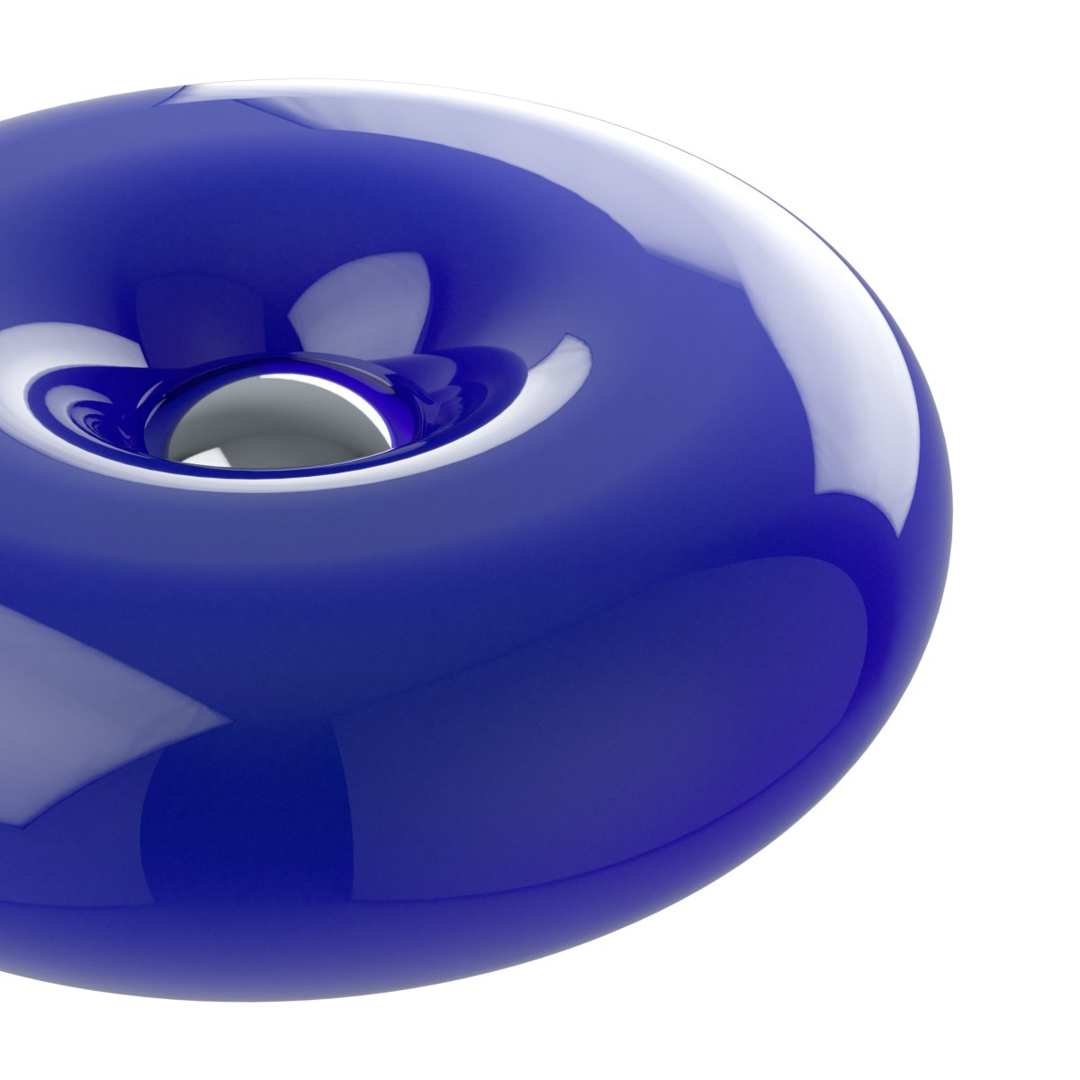 Basile 10cm Blå bordlampe Fra Eglo - Basile er en dekorativ lampe i blått glass med sølvdetaljer og en rund, myk form.