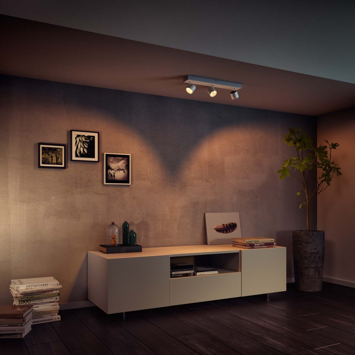 Star 3 Hvit spotlight Fra Philips - Med Philips WarmGlow LED-spotlights kan du jevnt dimme til rød lysstyrke &ndash; fra funksjonell belysning med mye lys til en koselig og innbydende varm glød.