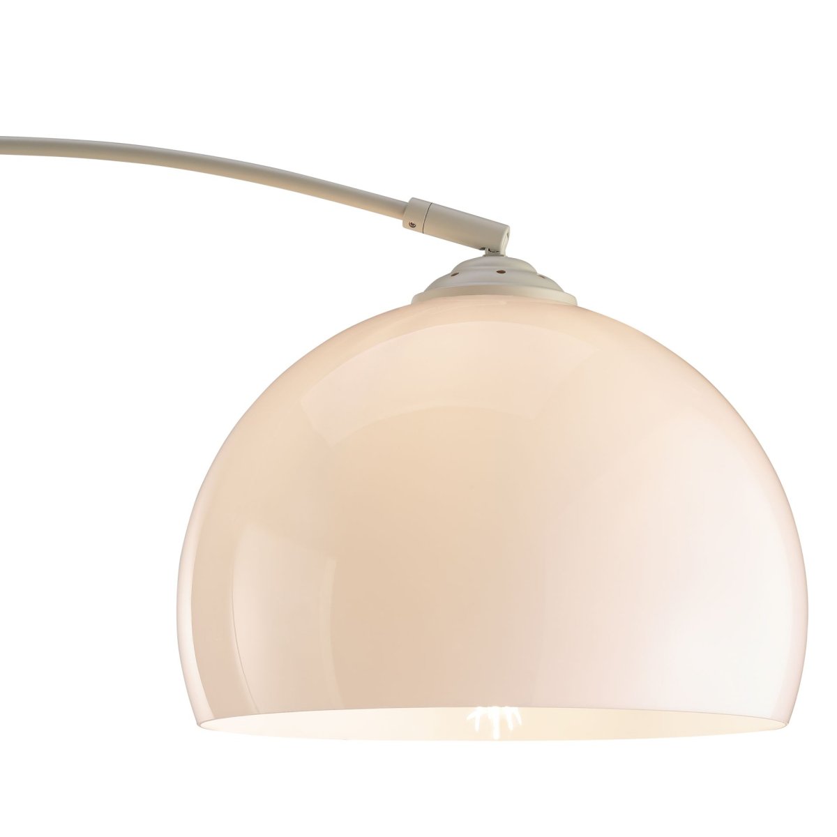 Vessa Beige gulvlampe Fra Brilliant - Det elegante designet er kombinert med en stabil rund base og passer fint inn i b&aring;de moderne og klassiske stuer.