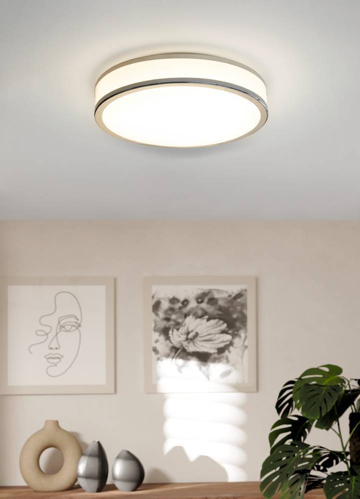 Palermo Ø40 Hvit plafond Fra Eglo - Med et stilig design i krom og et mykt lysende LED-panel gir den b&aring;de et estetisk tiltalende utseende og energieffektiv belysning.