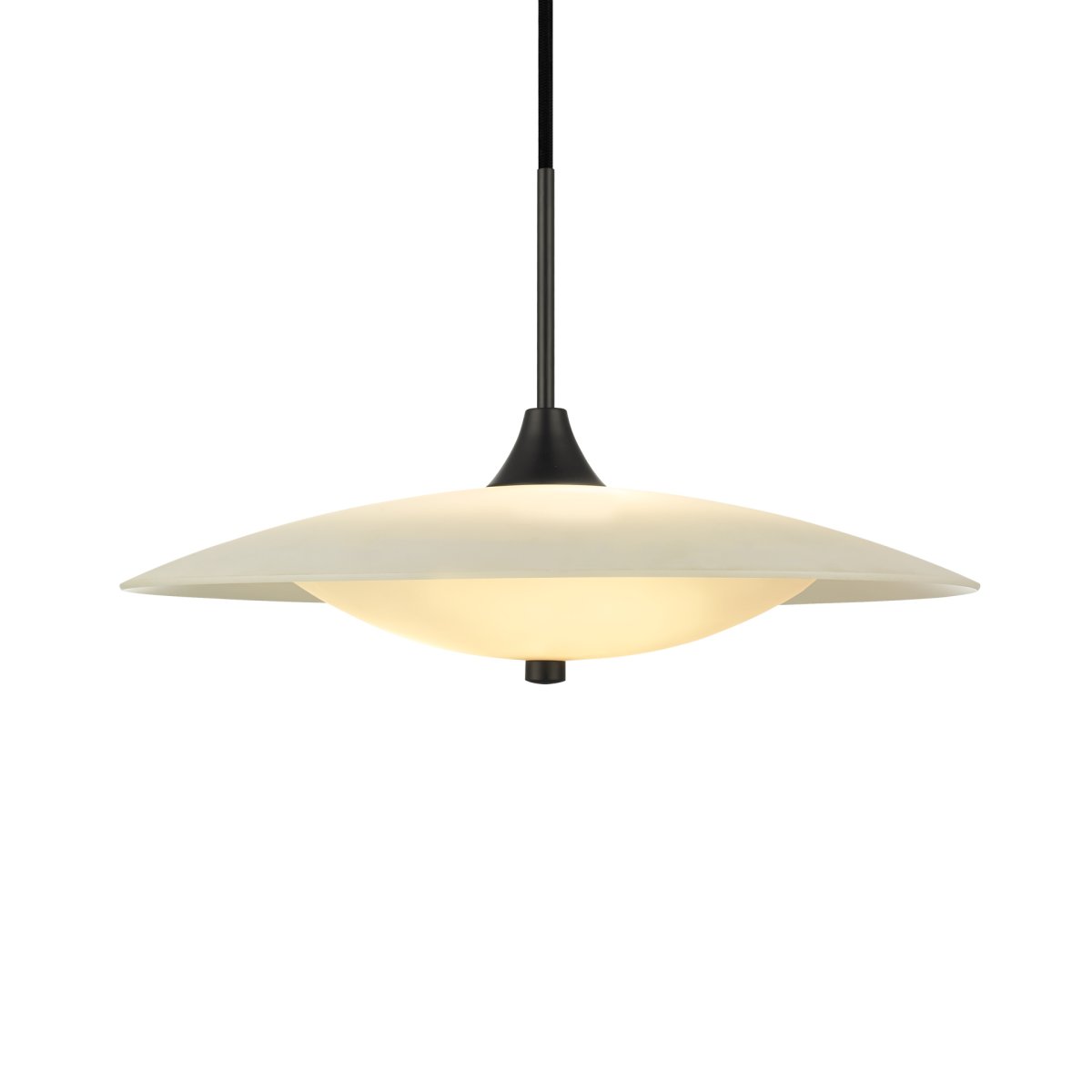Baroni Ø46 Svart Taklampe Fra Halo Design - Det munnbl&aring;ste opalglasset i kombinasjon med det b&oslash;rstede sorte metallet skaper et tidl&oslash;st design.