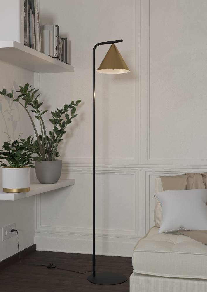 Narices Svart gulvlampe Fra Eglo - Med en stilig svart ramme og en fantastisk gullkjegleformet nyanse, lyser den ikke bare opp rommet ditt, men fungerer også som et trendy interiørdesign.