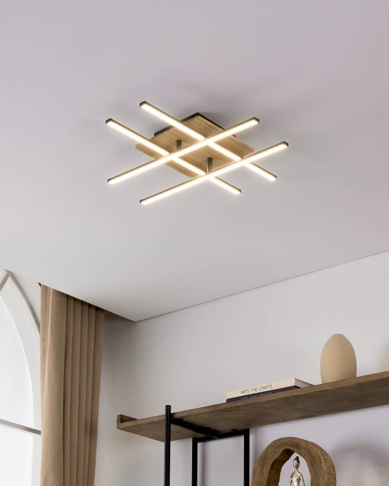 Marinello 50cm Svart plafond Fra Eglo - Den slanke formen og de innebygde LED-lysene gjør at den passer perfekt i stue og gang, hvor den tilfører et moderne element samtidig som den sprer et klart og behagelig lys.