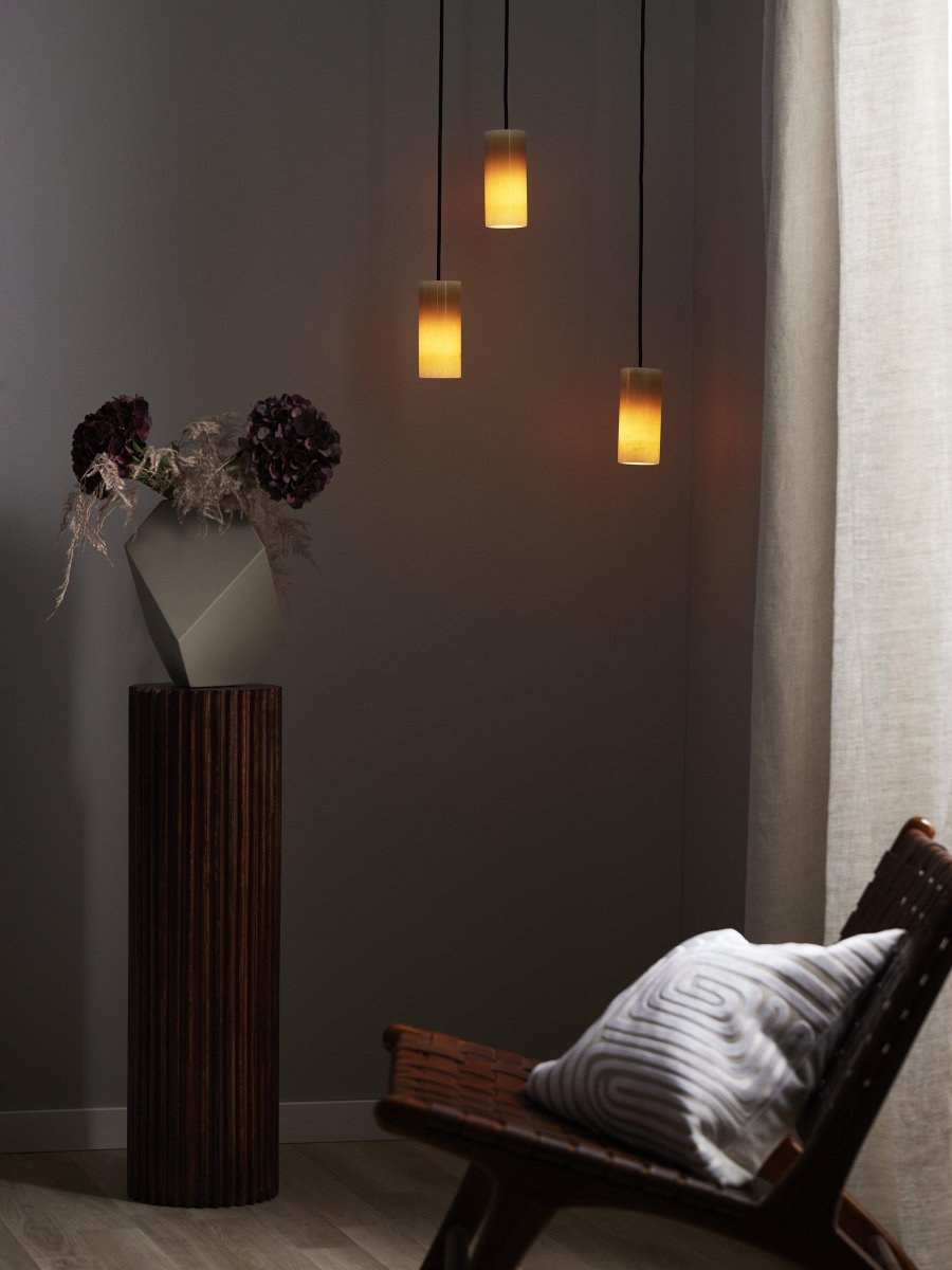 Lucie Ø7 Natur vinduslampe Fra PR Home - Siden marmor er et naturlig materiale, er ikke m&oslash;nstrene helt like for hver lampe.