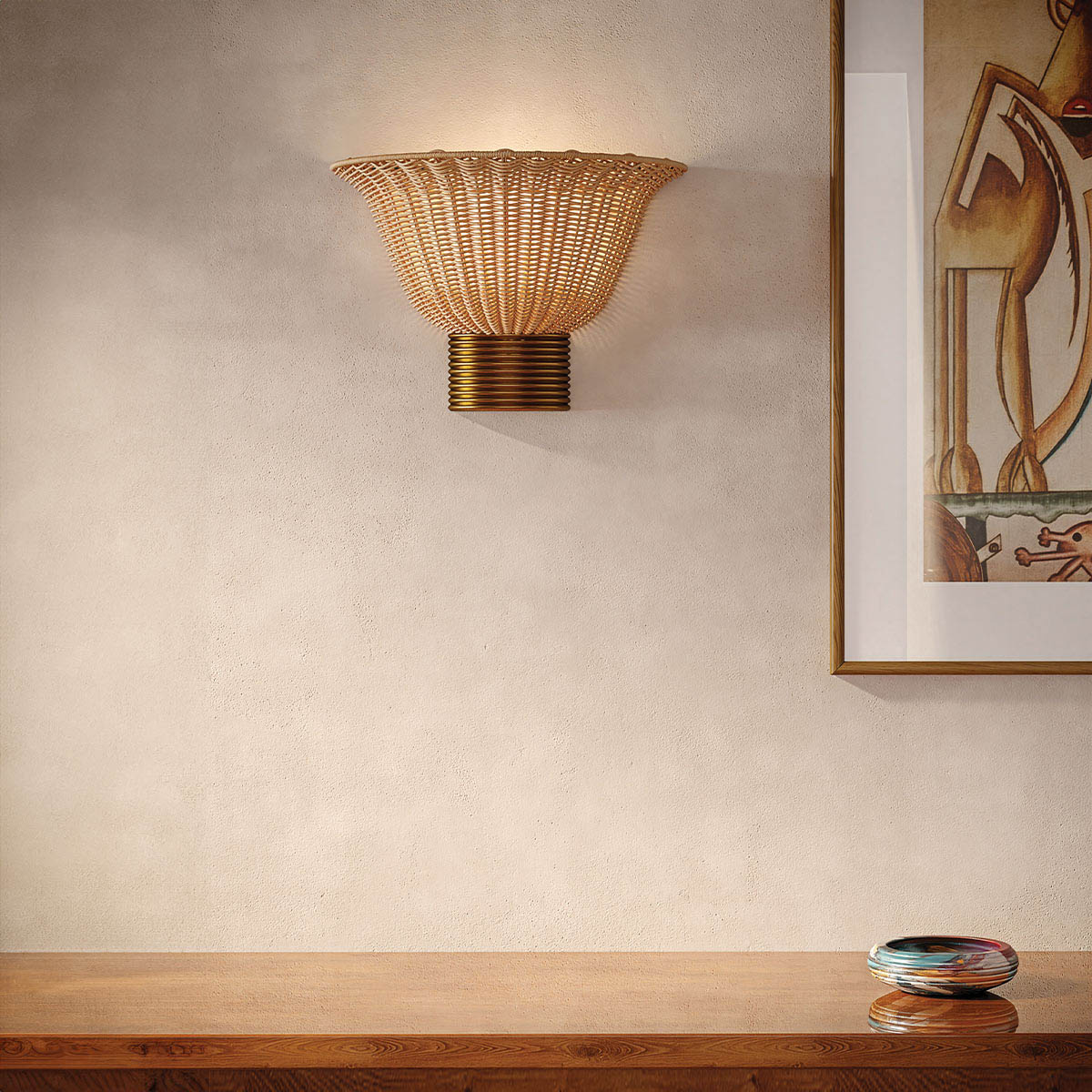 Kai 25cm Natur vegglampe Fra Elstead Lighting - Kai er en dekorativ vegglampe som kombinerer metall med en rottingskjerm i kurv.