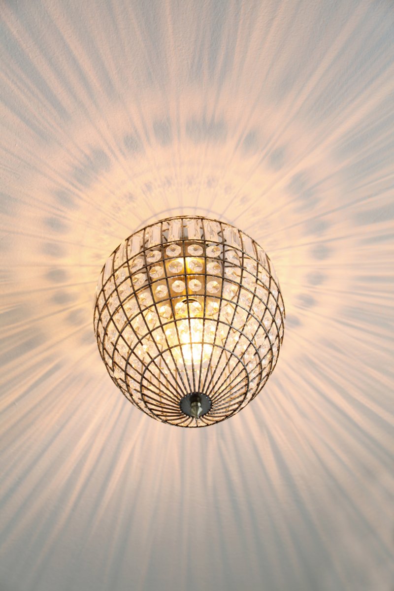 Amadeus Ø30 Antikk plafond Fra By Rydéns - Fordelen med tak er at de tar mindre plass og dermed passer godt inn i for eksempel en hall eller et rom med mindre plass eller lavt tak.