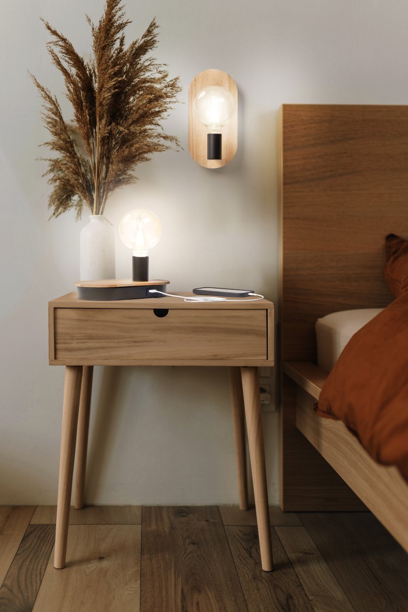 Wood 30cm Natur vegglampe Fra Ledvance - Tre har en rustikk design med sin treveggplate.