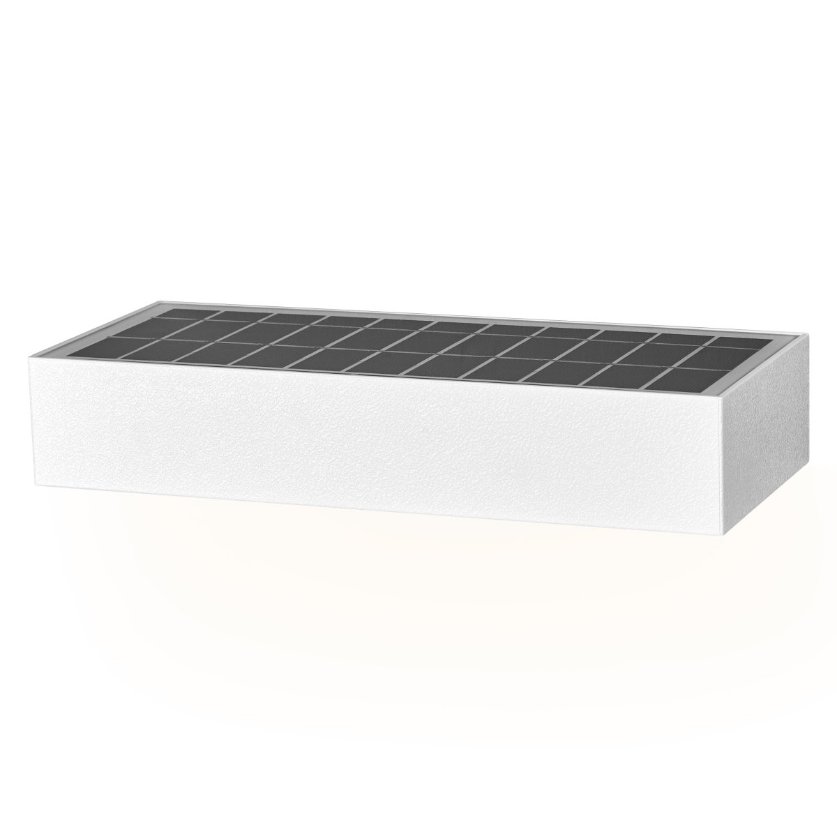 Bricklume Sensor Hvit solcellelampe Fra Osram - Den innebygde PIR-bevegelsessensoren og dagslyssensoren sl&aring;r automatisk p&aring; lampen n&aring;r det er bevegelse i m&oslash;rket, noe som gir b&aring;de sikkerhet og energieffektivitet.
