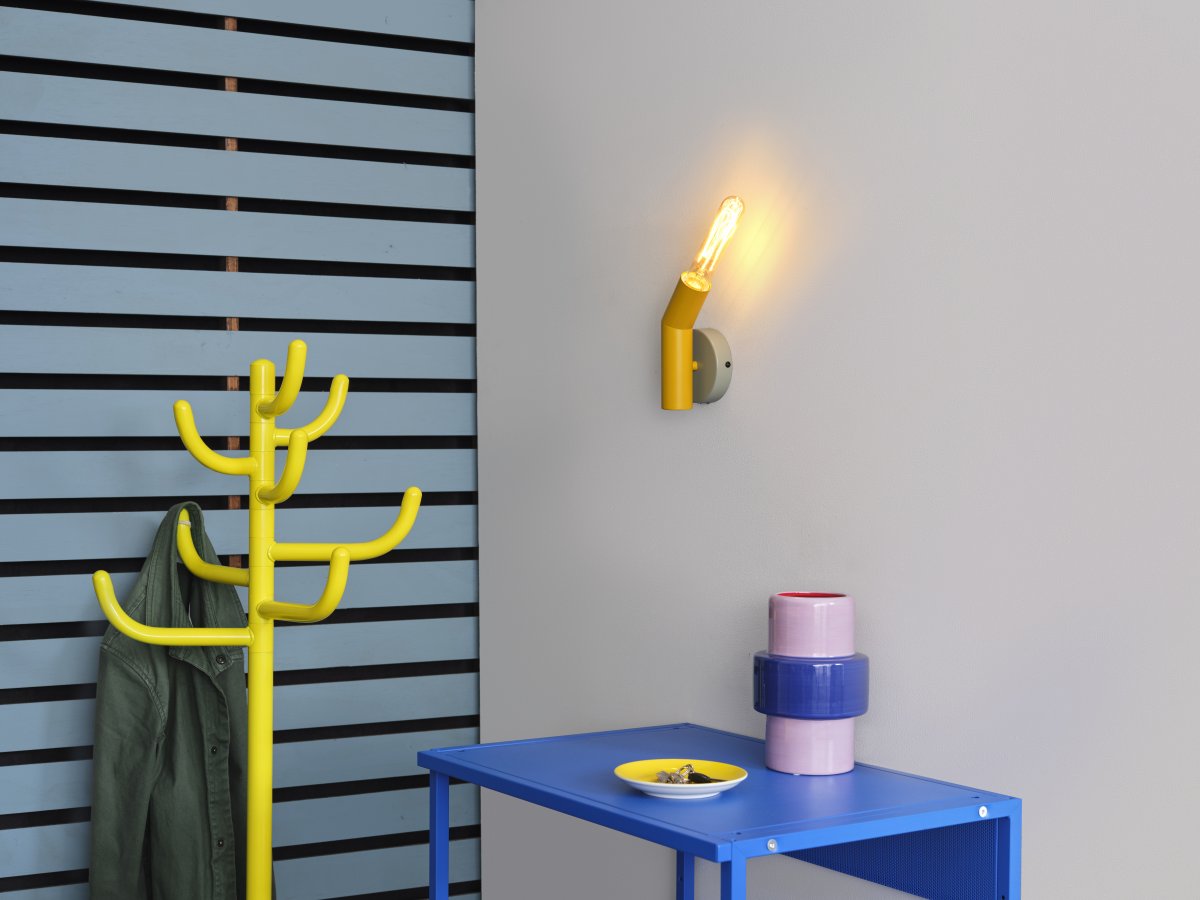 Straw Gul vegglampe Fra Osram - Straw &auml;r en lekfull v&auml;gglampa med h&auml;rliga kul&ouml;rer.