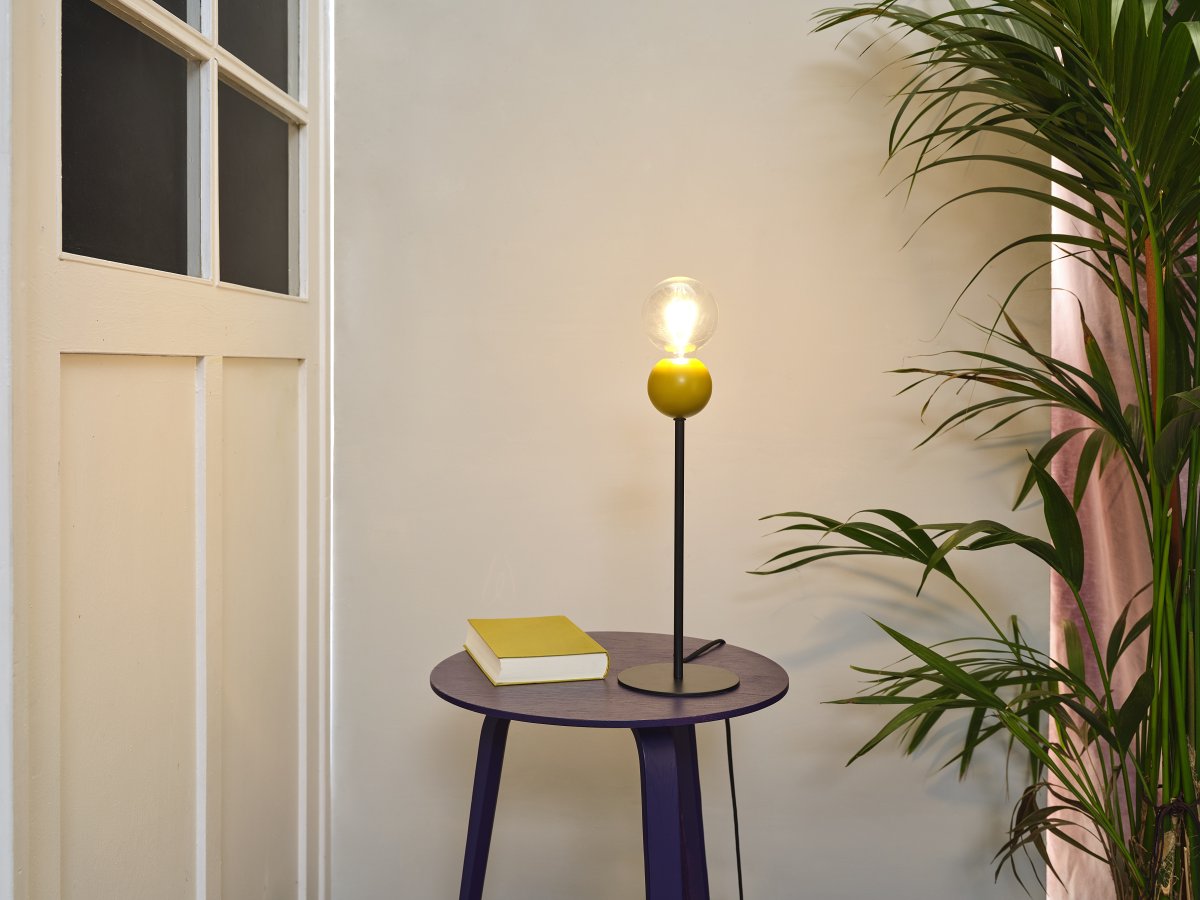Bubble 40cm Gul bordlampe Fra Ledvance - Bubble bordlampe har et retrodesign med sin nydelige farge i gult.