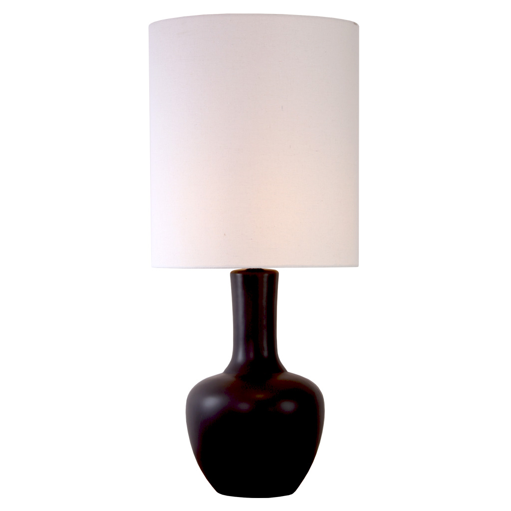 Boda 78cm Svart bordlampe Fra Nordic Lighting - Boda er en stilig bordlampe i keramikk med en glatt, svart lampefot som gir et mykt og harmonisk uttrykk.