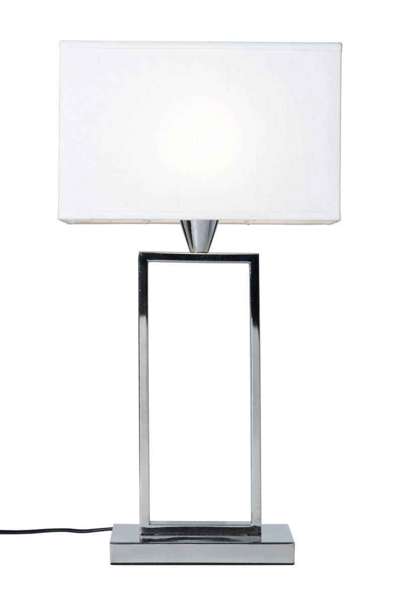 Kensington 50cm Krom bordlampe Fra Cottex - Den stilige metallrammen skaper en luftig og moderne følelse, mens den hvite tekstilskyggen sprer et mykt og behagelig lys.