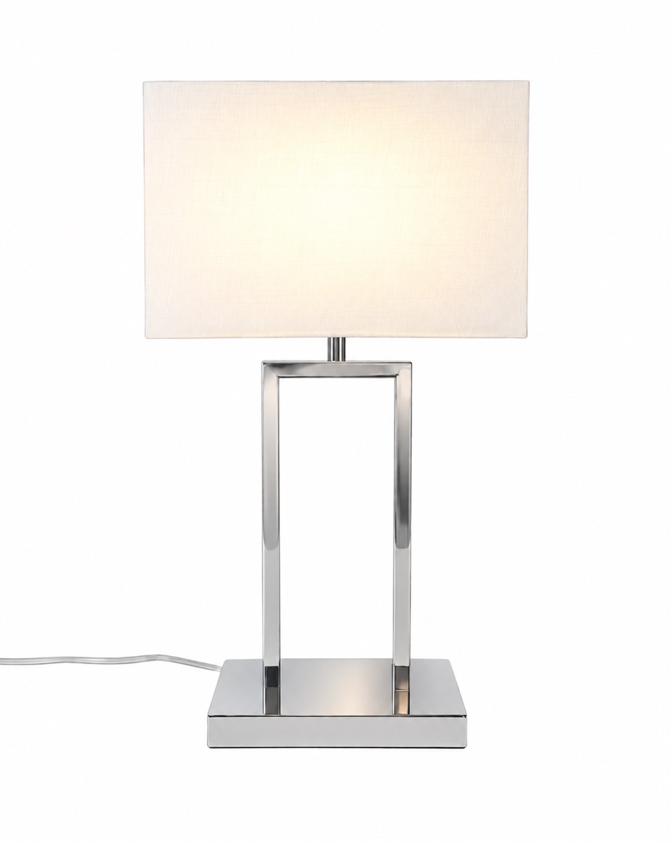 Gemma 52cm Krom bordlampe Fra Nordic Lighting - En elegant bordlampe i metall med en stilig kromfinish som gir et eksklusivt inntrykk.