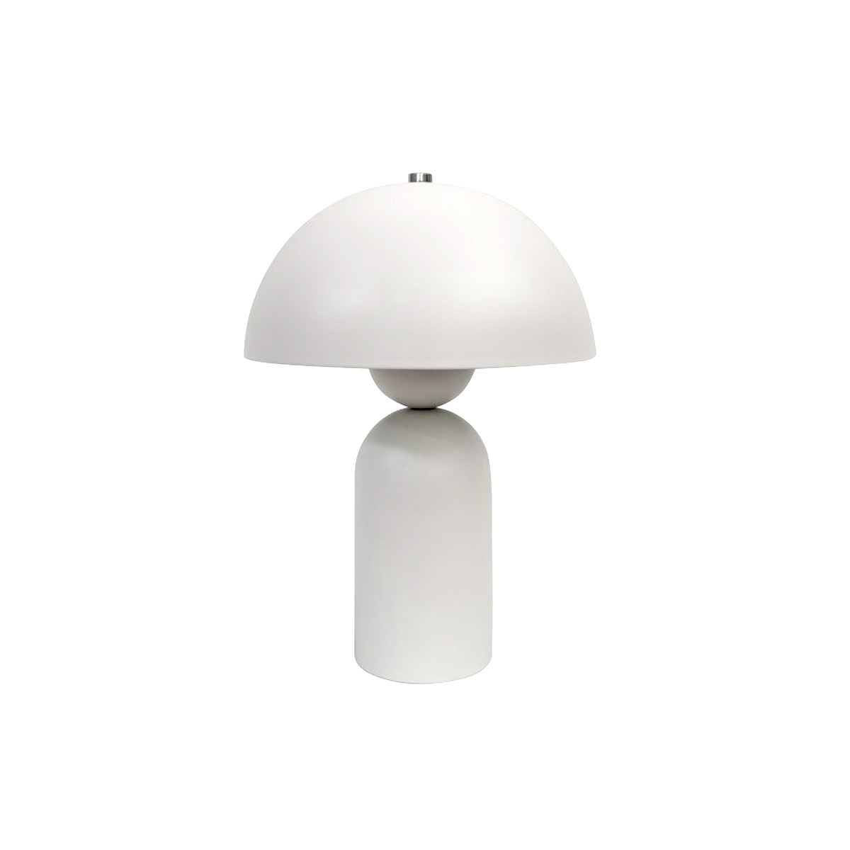 Capello 35cm Hvit bordlampe Fra Nordic Lighting - Den dekorative kromdetaljen p&aring; toppen gir et elegant l&oslash;ft og gj&oslash;r lampen til et vakkert innslag i b&aring;de soverom, stuer og ganger.