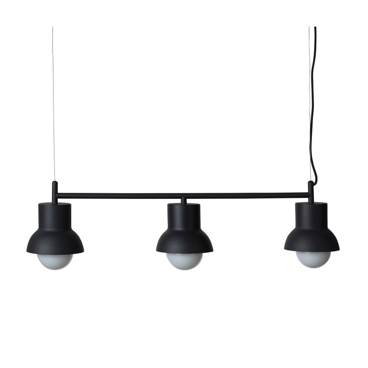 Down Long 82cm Antrasitt Taklampe Fra CO Bankeryd - Down Long taklampe har et ungdommelig og skandinavisk design som med sitt atmosfæriske lys passer perfekt over spisebordet da den lyser opp hjemmets midtpunkt.