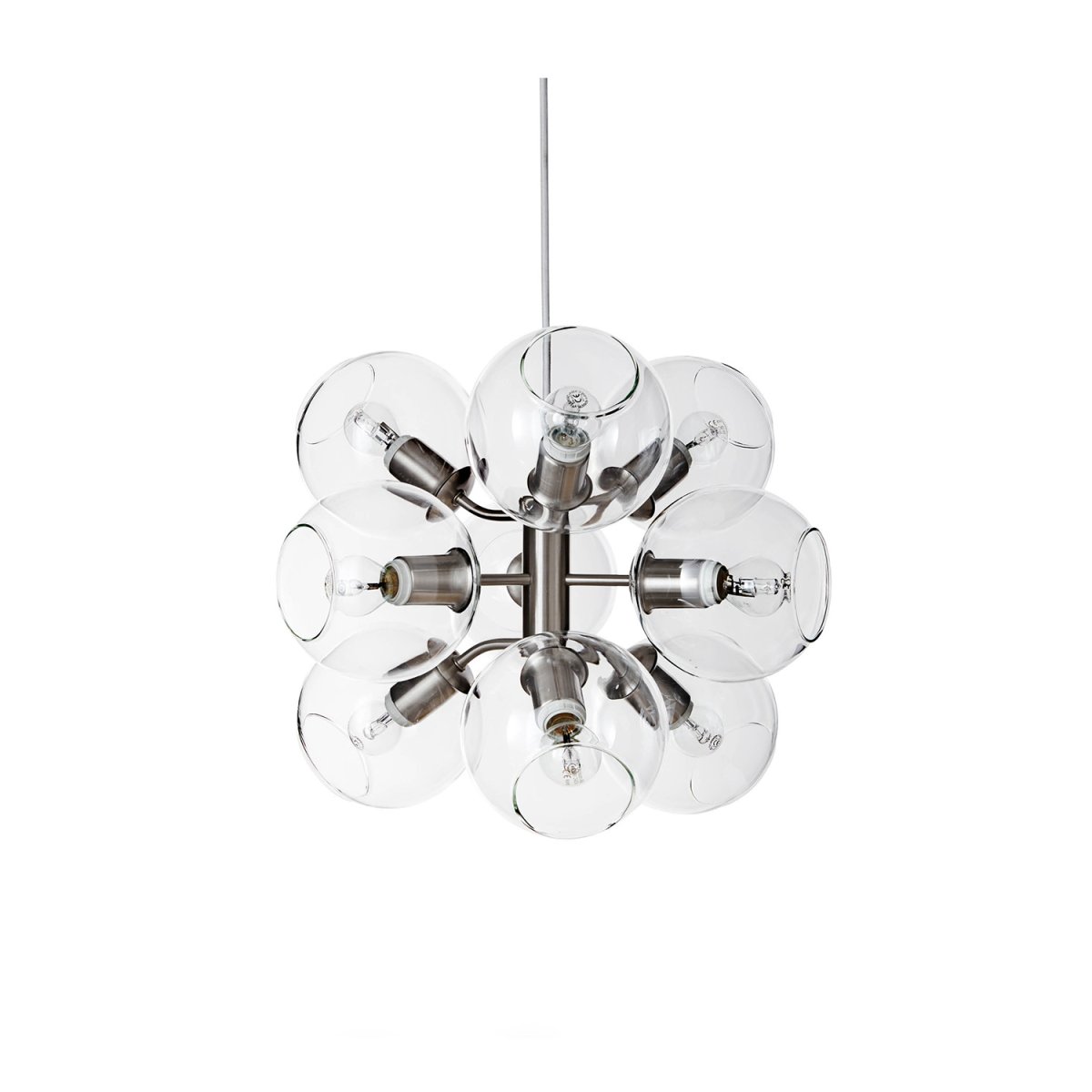 Tage 50 Ø45 Nikkel Taklampe Fra CO Bankeryd - Lampen egner seg til å henges høyere i stuetaket, i et soverom for et mykt allmennlys, eller over et spisebord hvor den tar over og blir et uttrykksfullt blikkfang.