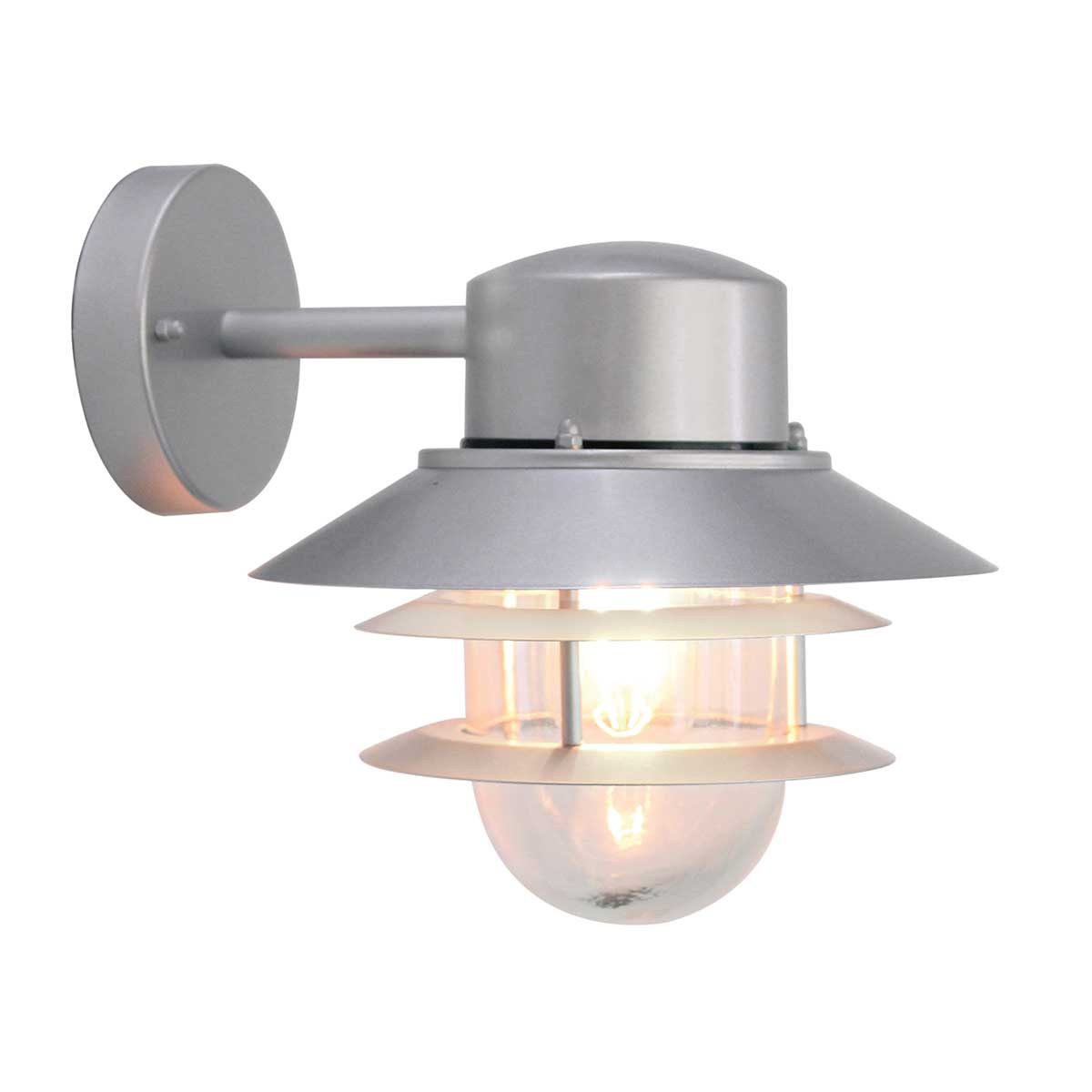 Copenhagen Ø22 Sølv utendørslampe Fra Elstead Lighting - Tillverkad av rostfritt st&aring;l i silverfinish och glas, erbjuder den en h&aring;llbar och v&auml;dert&aring;lig konstruktion som passar perfekt f&ouml;r fasader, entr&eacute;er och uteplatser.