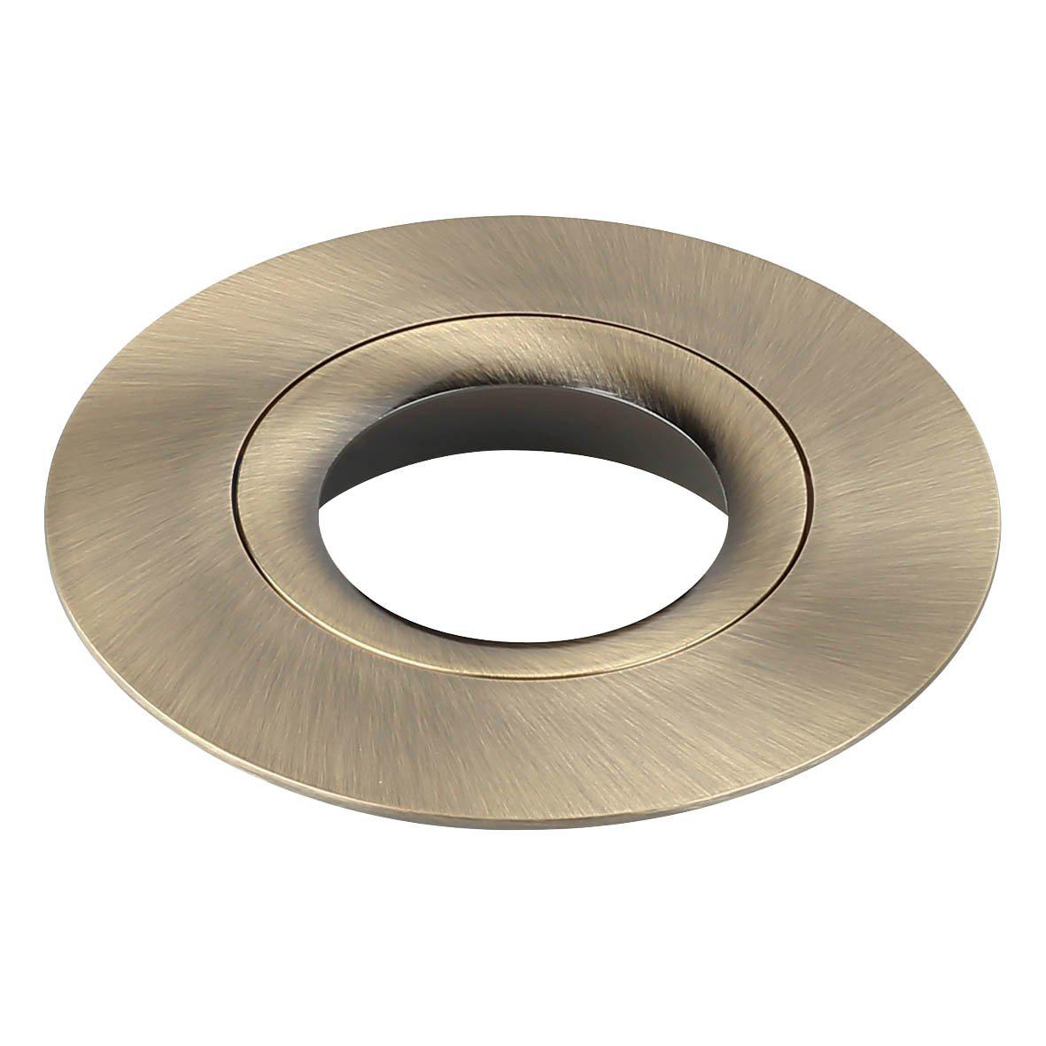 D-007 Dekorring Antikk messing Fra Designlight - Du kan enkelt skru av og bytte ut fronten p&aring; den vinklede downlighten i D-007-serien.