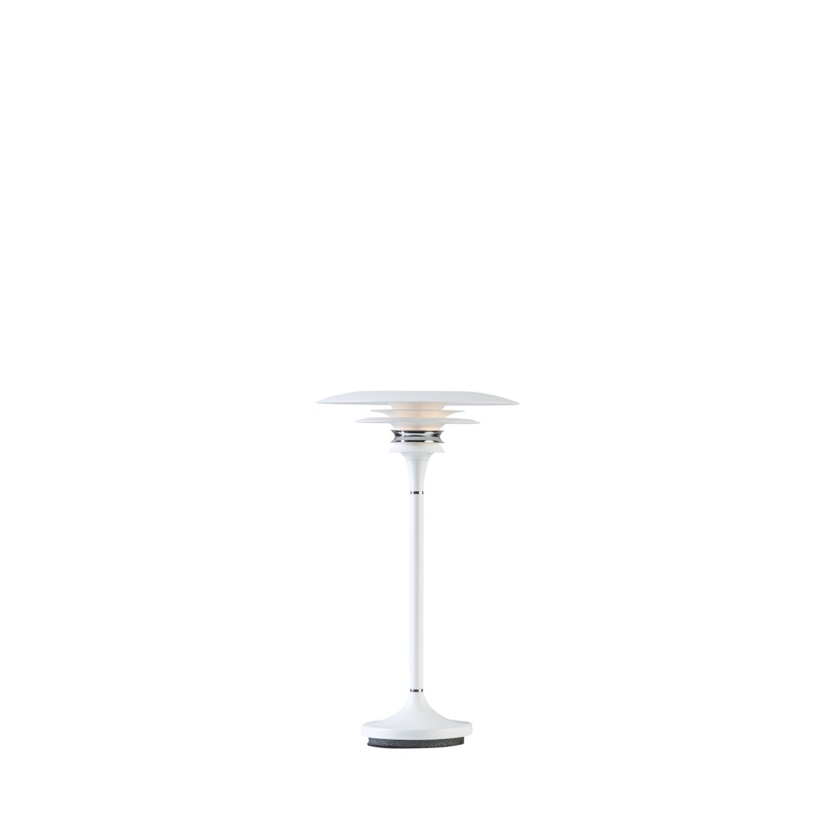 Diablo 35cm Matt hvit/krom bordlampe Fra Belid - Lampen er tilgjengelig i forskjellige farger, som sammen med den unike designen gj&oslash;r den til en unik detalj i interi&oslash;ret.