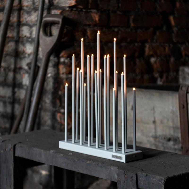 Elflugan Grande Lys grå Fra SMAK Design - Proporsjoner og farger er beholdt, og en dimmer med innebygd transformator er lagt til.