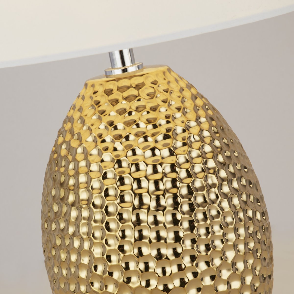 Nadine 30cm Gull bordlampe Fra Searchlight - Forbedre innredningen i hjemmet ditt med Nadine bordlampe.