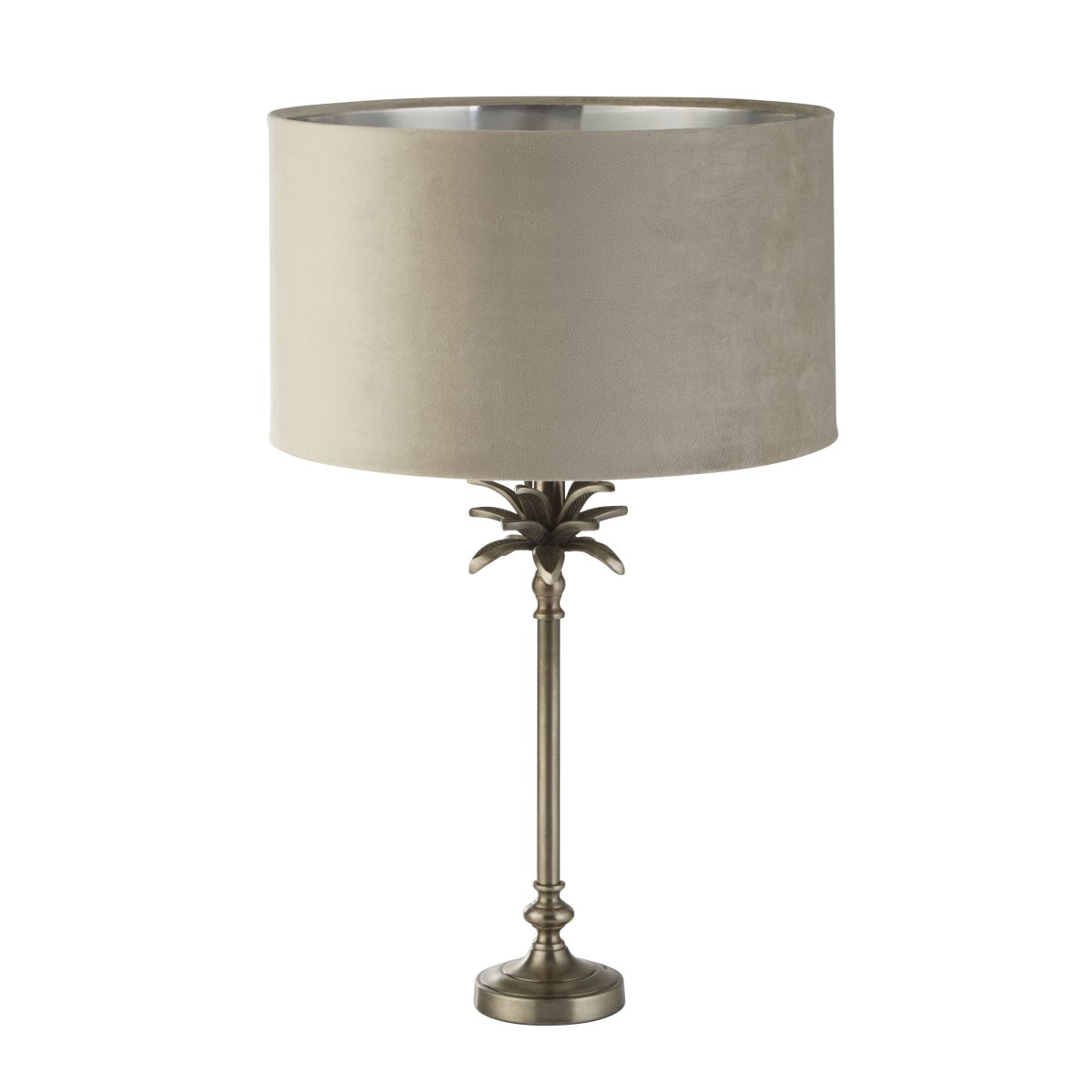 Palm 45cm Taupe bordlampe Fra Searchlight - Dens taupe og antikke nikkel-finish utstråler varme og rikdom, og skaper et fengslende fokuspunkt i rommet ditt.