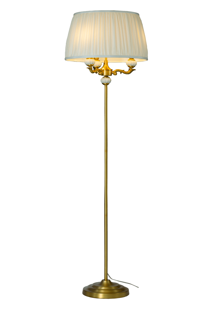 Toulouse Gull gulvlampe Fra Aneta Lighting - Toulouse-gulvlampen har et klassisk og elegant uttrykk med dekorative detaljer og en vakker gullfinish.