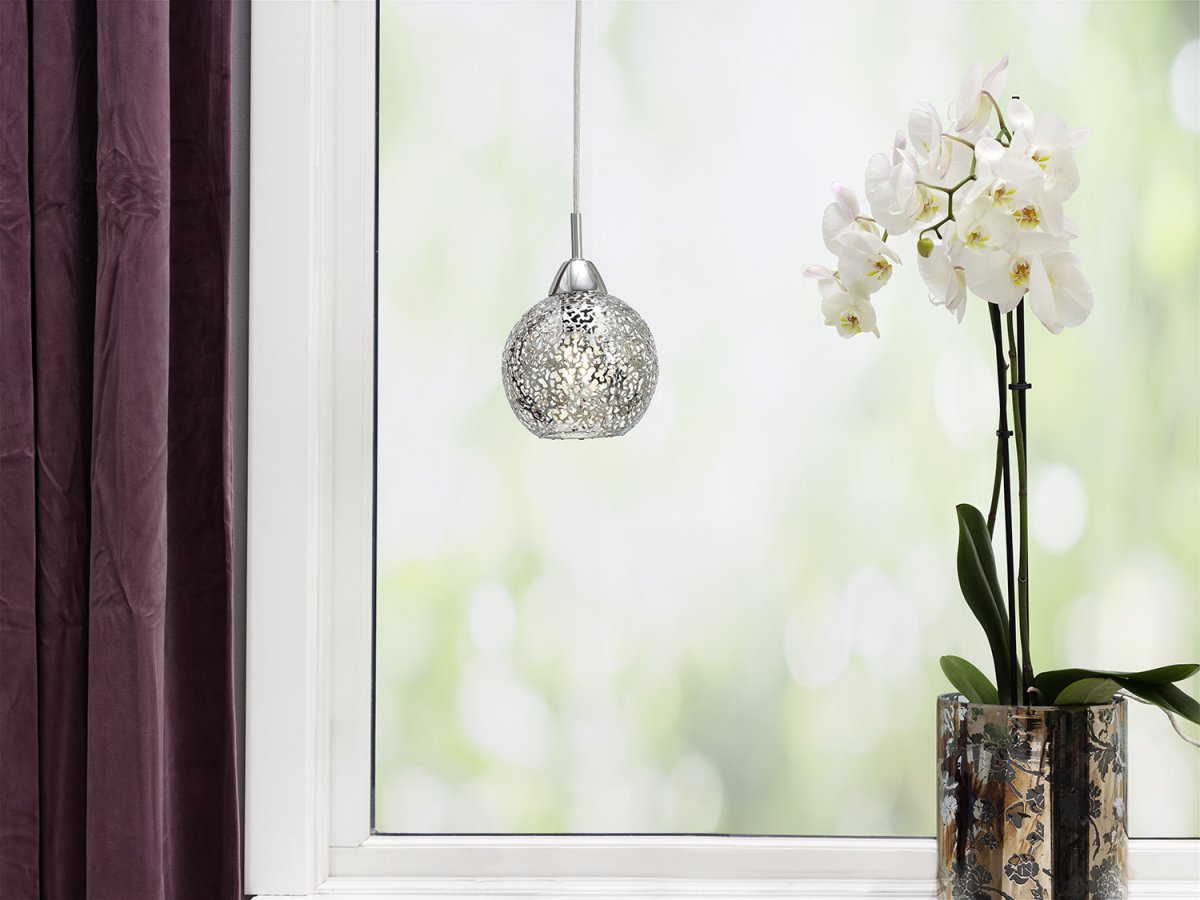 Etsy Ø13 Krom vinduslampe Fra Cottex - Etsy vinduslampe i metall er en vakker og detaljert lampe som gir et unikt lysspill i rommet.