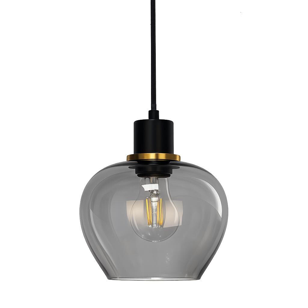 Ariston Ø20 Røykfarget vinduslampe Fra Lampan - Skjermen i r&oslash;kt glass gir et fint og behagelig lys, mens den b&oslash;rstede messingfinishen gir en moderne og eksklusiv f&oslash;lelse.