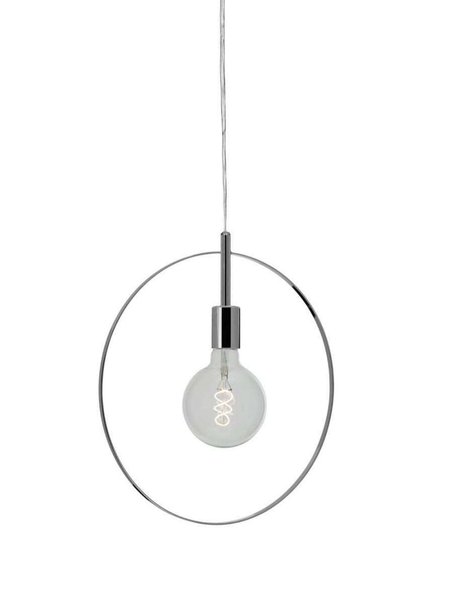 Spartan ringo Ø40 Krom vinduslampe Fra Cottex - Spartan Ringo vinduslampe i metall er en minimalistisk og moderne lampe som gir et stilig uttrykk til hjemmet ditt.