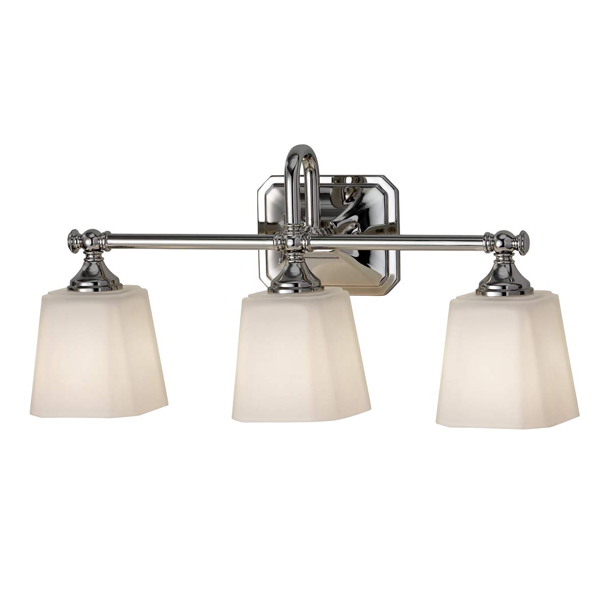 Concord 53cm Krom baderomslampe Fra Elstead Lighting - Med en IP44-klassifisering er Concord beskyttet mot fuktighet og vannsprut, noe som gjør den ideell for plassering ved speilet eller langs veggen.