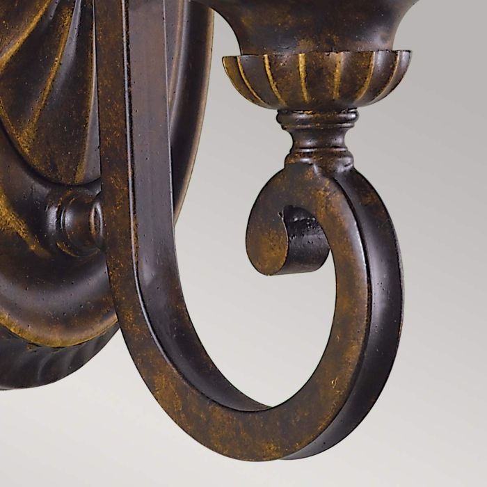 Drawing Room 25cm Bronse vegglampe Fra Elstead Lighting - Ljusk&auml;llan omfamnas av det dekorativa glaset som bidrar med en fin och harmonisk ljusspridning i rummet.