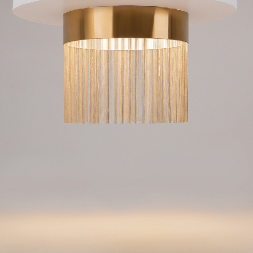 Imaginary Ø35 Gull plafond Fra Maytoni - Imaginary er en elegant taklampe i metall med en luksuri&oslash;s gullfinish og dekorative kjededetaljer som skaper et mykt og eksklusivt inntrykk.