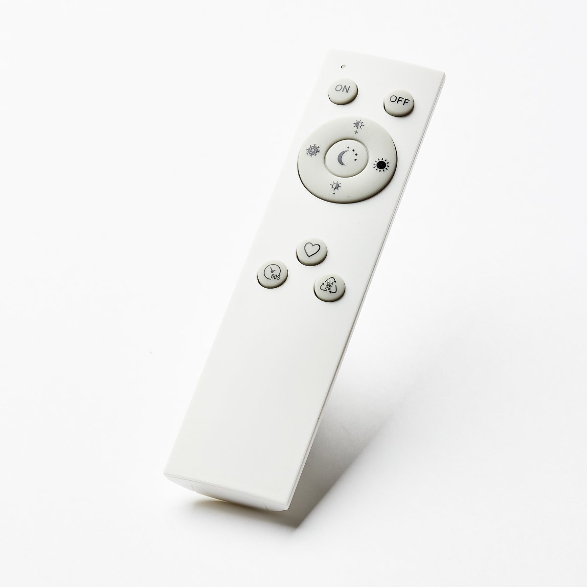 Sorell Ø42 Hvit plafond Fra Brilliant - Den hvite skjermen har integrert LED med en lysstyrke p&aring; 2900 lm som kan dimmes med den medf&oslash;lgende fjernkontrollen.