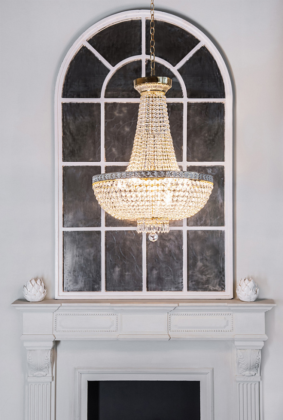 Bella Ø50 Gull krystall Fra Maytoni - Bella er en elegant og majestetisk metalllysekrone med en sofistikert gullfinish.