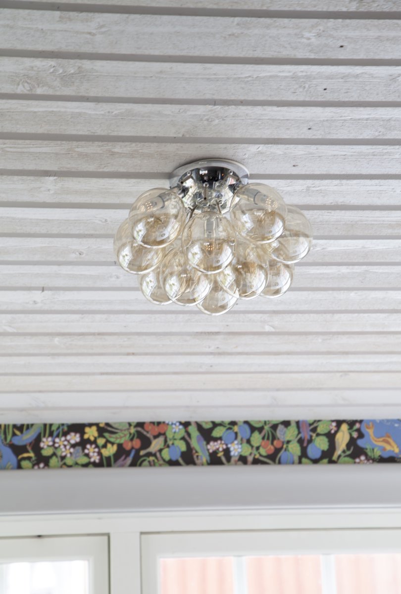 Gross Ø30 Rav plafond Fra By Rydéns - St&oslash;rrelsen p&aring; lampen gj&oslash;r den enkel &aring; plassere uavhengig av takh&oslash;yde og den gir et eksklusivt og trendy inntrykk.