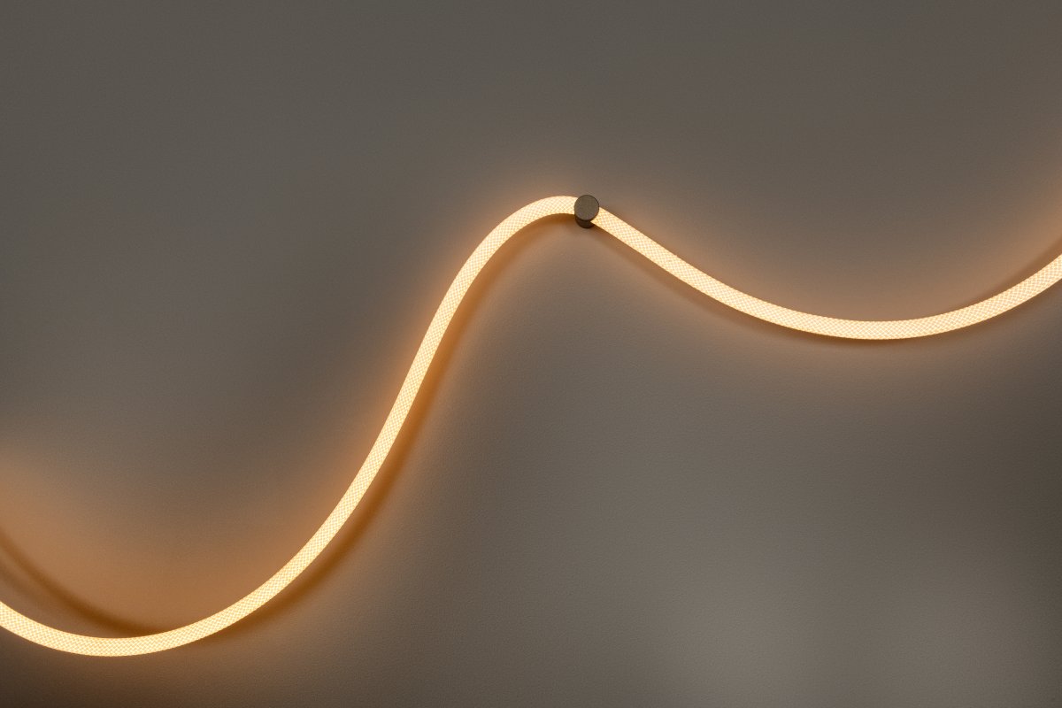 Janderin 500cm Brun vegglampe Fra Lucide - Den integrerte LED-stripen (48 W) er både dimbar og justerbar i fargetemperatur (2200 K–3300 K) og styres enkelt med en håndbevegelsessensor.