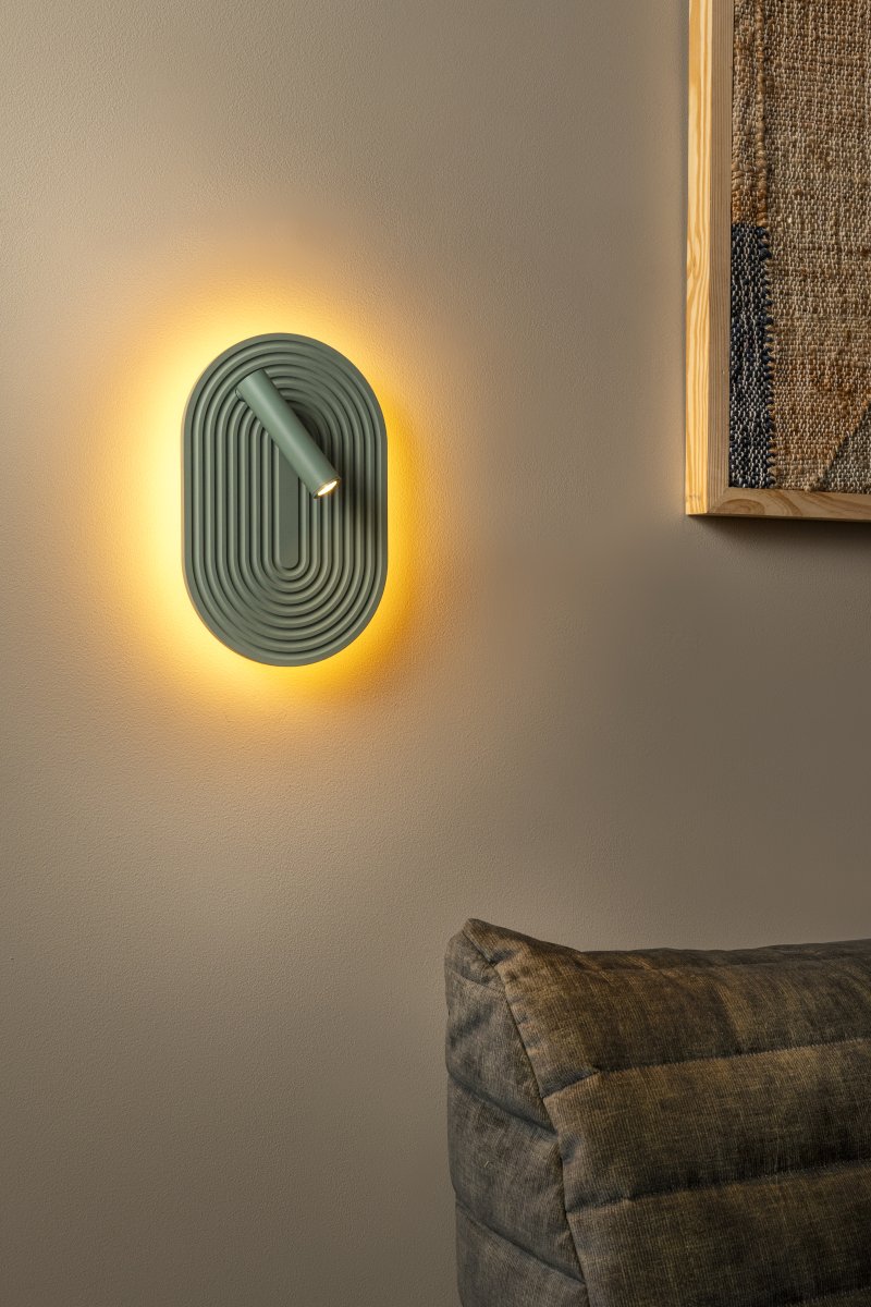 Carmino Grønn leselampe Fra Lucide - Carmino er en dekorativ vegglampe i en myk gr&oslash;nn skjerm som kombinerer funksjon og design.