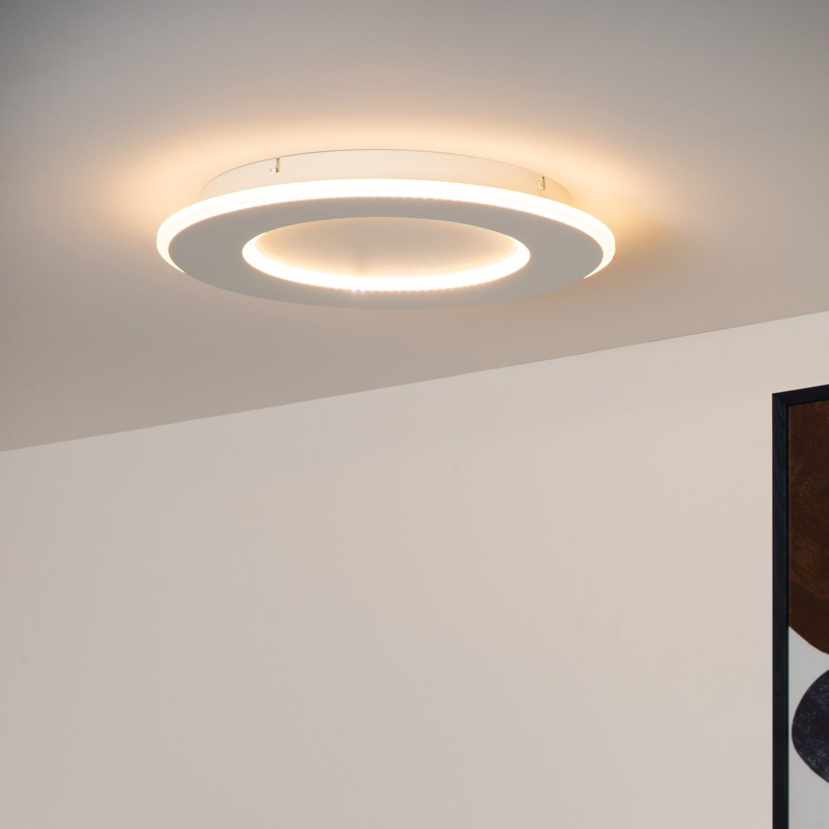 Axelle Ø40 Hvit plafond Fra Lucide - En allsidig taklampe som passer like godt i hjemmet som på kontoret.