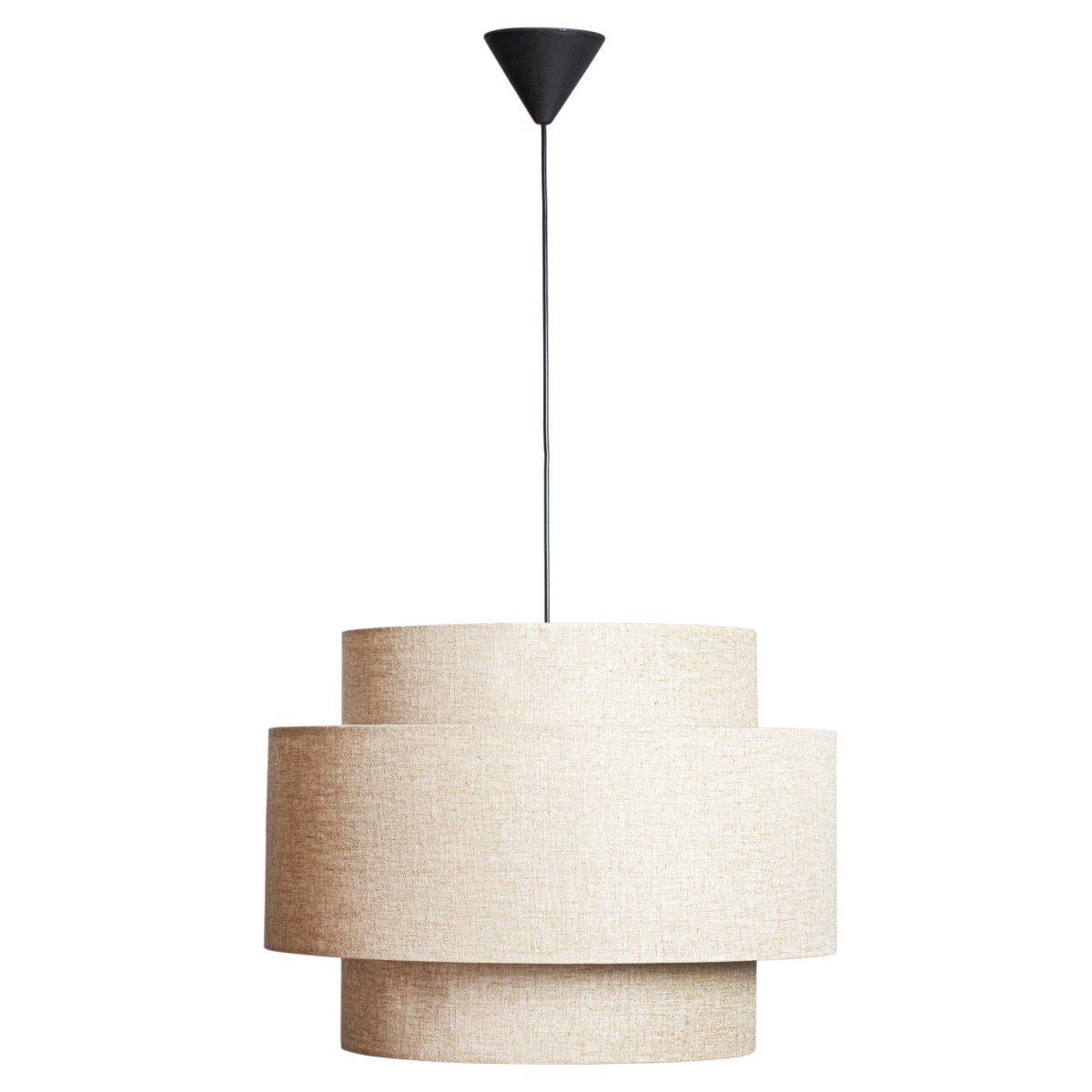 Hilma Ø55 Beige Taklampe Fra Cottex - Det beige tekstilet bidrar med en varm og myk f&oslash;lelse og gj&oslash;r Hilma enkel &aring; kombinere med forskjellige farger og materialer.